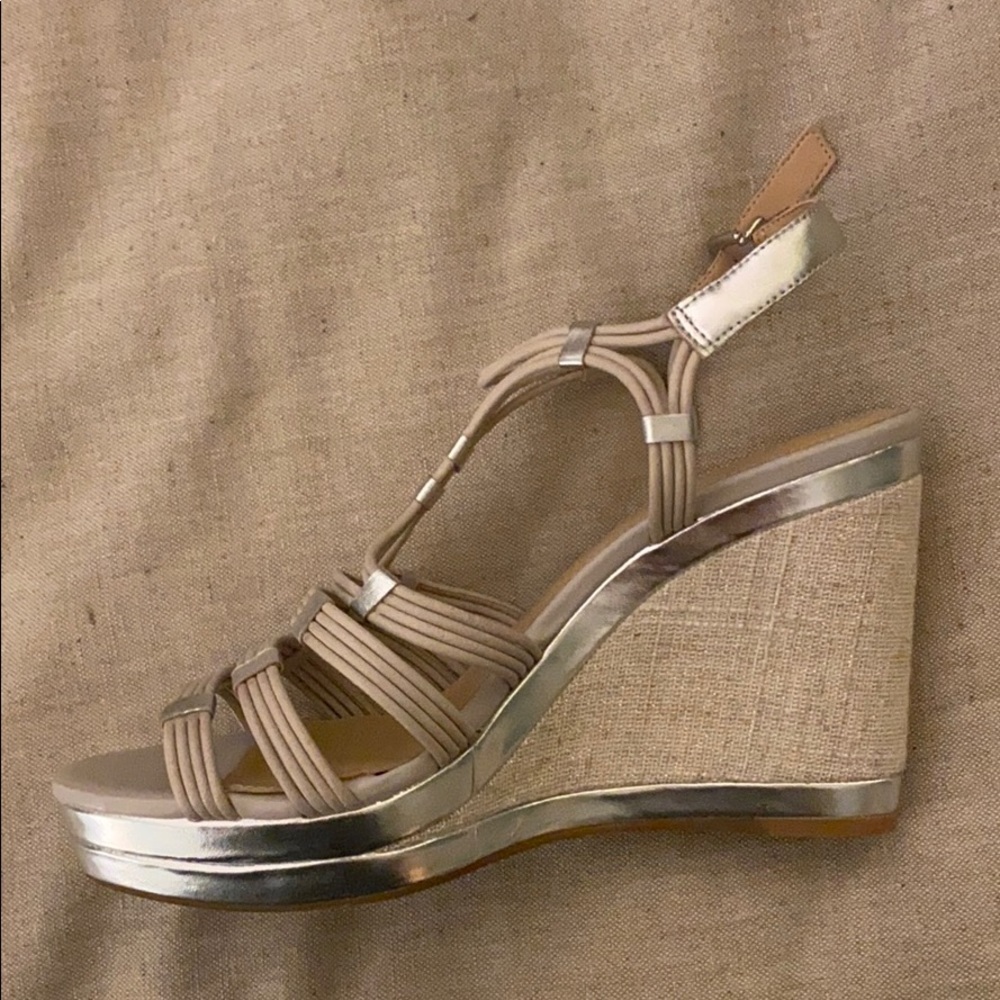Antonio Melani brand new, size 9 wedges.